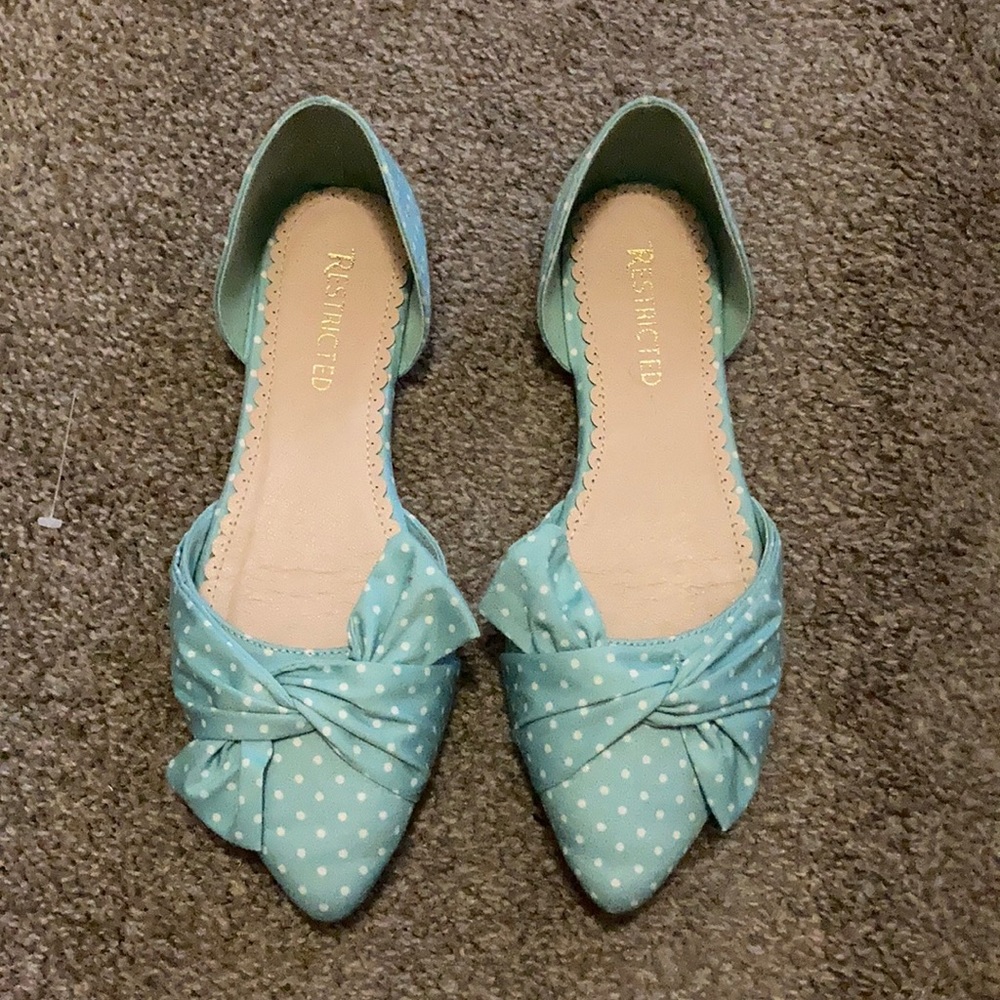 Light blue polka dot flats